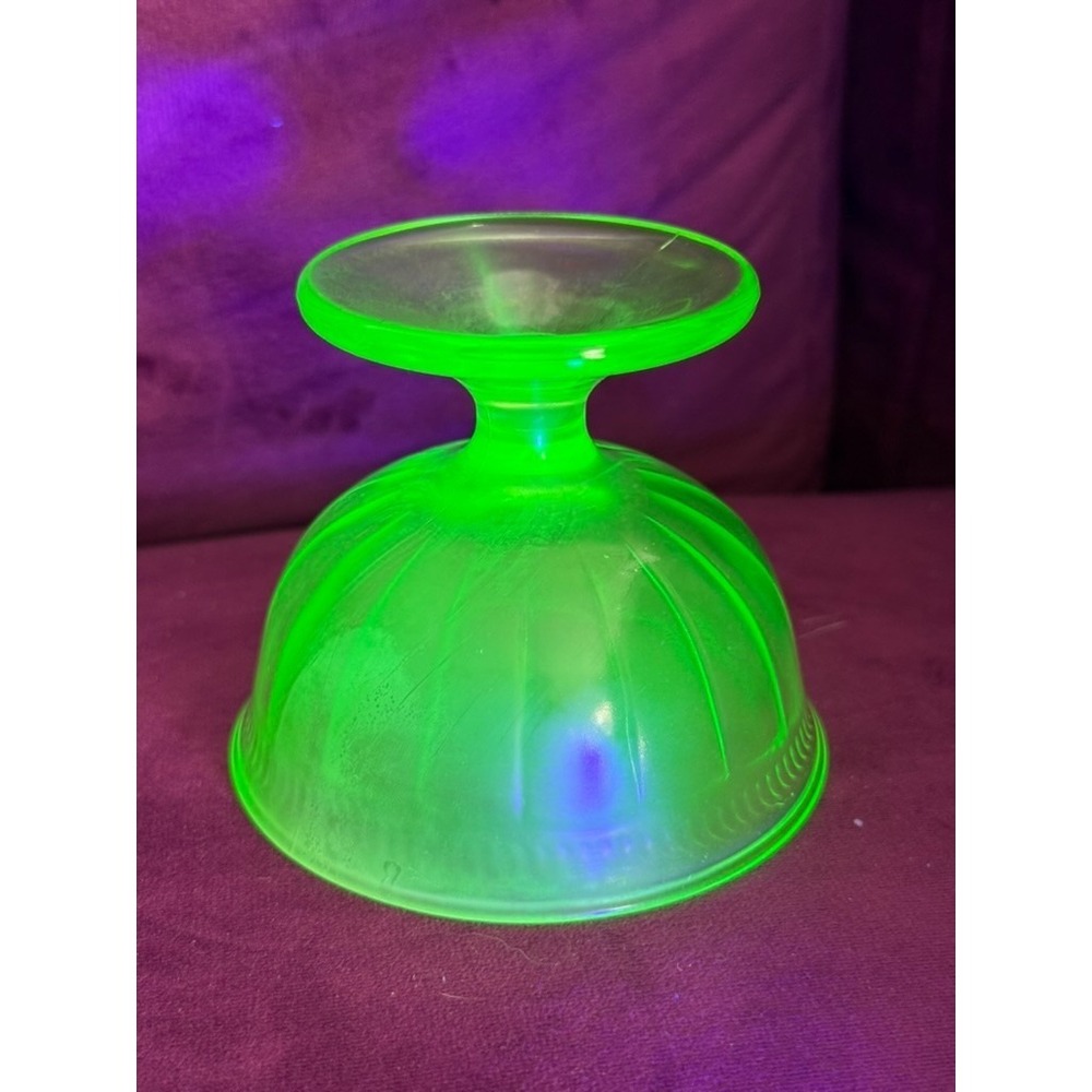 Uranium Vintage Federal Glass Green Footed Sherbert Dish Dessert Cup UV Retro